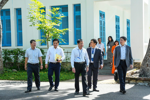 TRƯỜNG ĐẠI HỌC NHA TRANG ĐĂNG CAI VÒNG SƠ KHẢO GIẢI THƯỞNG KHOA HỌC & CÔNG NGHỆ  DÀNH CHO SINH VIÊN TRONG CƠ SỞ GIÁO DỤC ĐẠI HỌC NĂM 2025