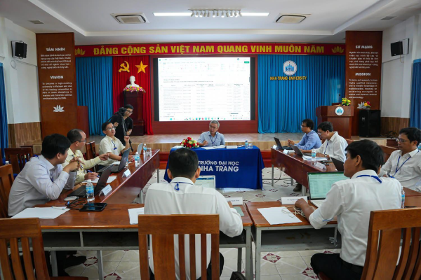 TRƯỜNG ĐẠI HỌC NHA TRANG ĐĂNG CAI VÒNG SƠ KHẢO GIẢI THƯỞNG KHOA HỌC & CÔNG NGHỆ  DÀNH CHO SINH VIÊN TRONG CƠ SỞ GIÁO DỤC ĐẠI HỌC NĂM 2025