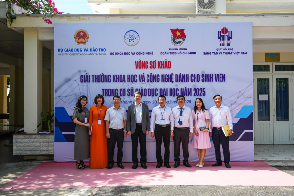 TRƯỜNG ĐẠI HỌC NHA TRANG ĐĂNG CAI VÒNG SƠ KHẢO GIẢI THƯỞNG KHOA HỌC & CÔNG NGHỆ  DÀNH CHO SINH VIÊN TRONG CƠ SỞ GIÁO DỤC ĐẠI HỌC NĂM 2025