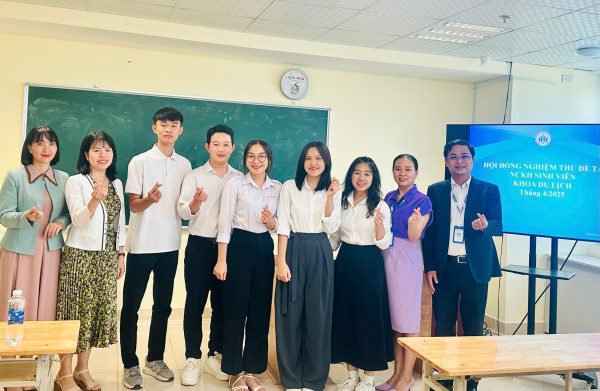 Khoa Du lịch tổ chức nghiệm thu 4 đề tài nghiên cứu khoa học của sinh viên