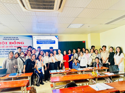 Khoa Du lịch tổ chức nghiệm thu 4 đề tài nghiên cứu khoa học của sinh viên